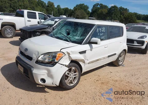 2010 Kia Soul + from USA, damaged, VIN KNDJT2A23A7066851